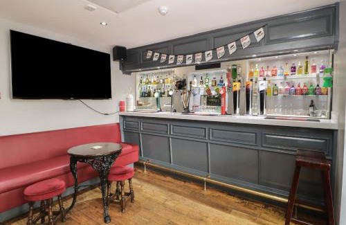 Wark Apartment | The Grey Bull Apartment