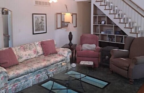 Goodrich House | The Hadley Homestead