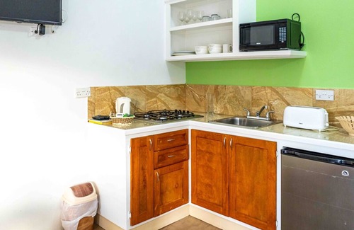 Rodney Bay Apartment | The Hamlet Suites - Bright and spacious Studio Apartment 3