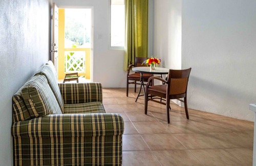 Rodney Bay Apartment | The Hamlet Suites - Bright and spacious Studio Apartment 3