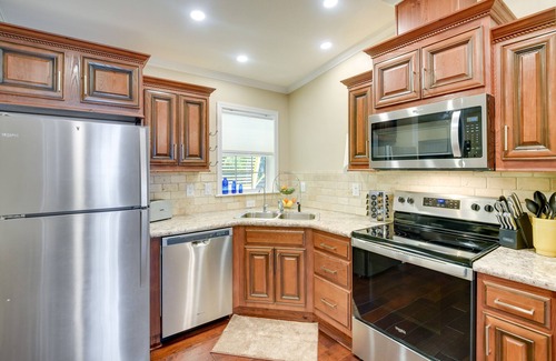 Palm Coast House | ‘The Hammock Cottage’ w/Fire Pit < 1 Mi to Beach!