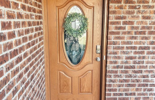 Hanover House | The Hanover Hideaway! Minutes from Hanover College, 5 Miles to Downtown Madison!