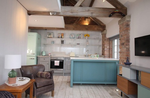 Goostrey Cottage | The Hayloft - a cheshire that sleeps 2 guests in 1 bedroom