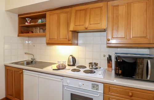 Thirlmere Cottage | THE HAYLOFT, romantic, character holiday cottage in Keswick