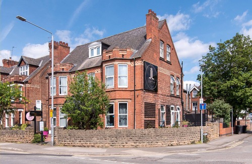 Beeston Apartment | The Haywood at Linden - Spacious 2 Bd Rm w Parking