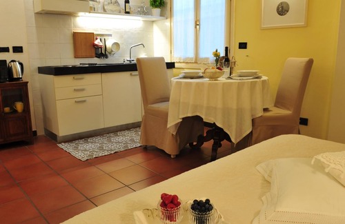 Historic Center Apartment | THE HIDDEN GARDEN