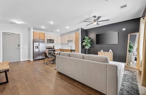 Rutledge Hill Apartment | The Hidden Hills Suite The Gulch