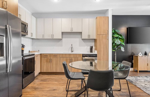 Rutledge Hill Apartment | The Hidden Hills Suite The Gulch