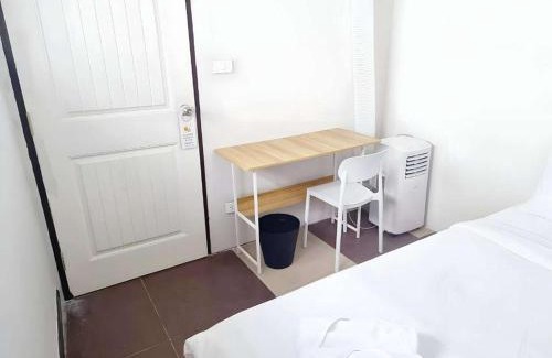 Talat Yot Apartment | The Hidden khaosen เดอะ ฮิดเด้น ตรอกข้าวสาร 1X