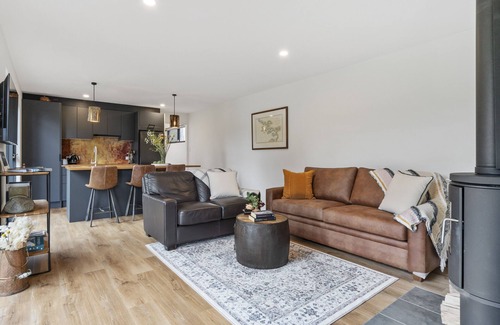 Lunawanna House | The Hide On Cloudy