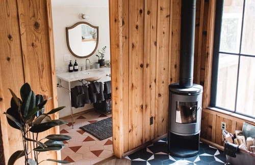 Welches Cabin | The Hide & Seek: vintage modern forest cabin with sauna