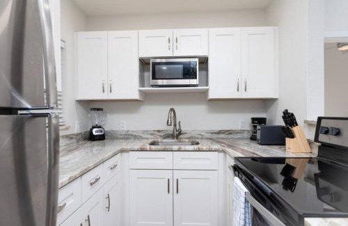 Lake Ridge Apartment | The Hideaway at Lake Ridge 3