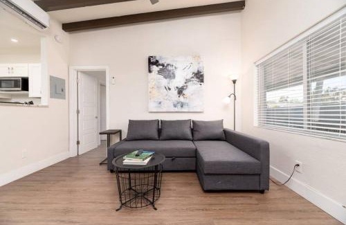Lake Ridge Apartment | The Hideaway at Lake Ridge 3