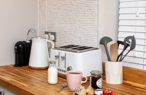 Southampton City Centre Apartment | The Hideaway