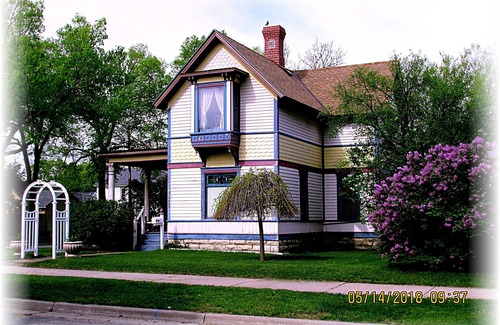 La Crosse House | The Historic A.C. Carter House - River Romance on the La Crosse Historical Tour!
