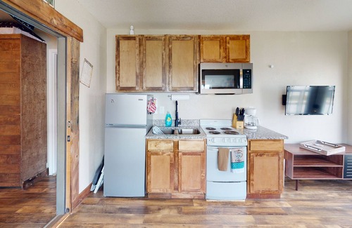 Neosho Apartment | The Hobo Hideaway Unit A: Pet Friendly & Just Off the Neosho Square!
