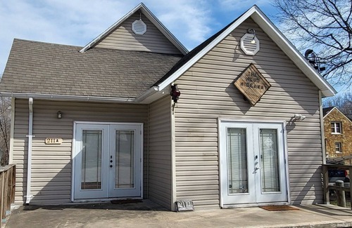 Neosho Apartment | The Hobo Hideaway Unit A: Pet Friendly & Just Off the Neosho Square!