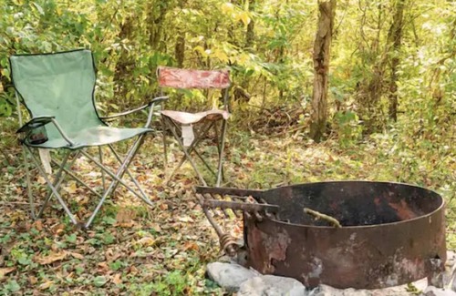Carbon Hill House | The Hocking Hills- MAGICAL SKOOLIE ‼️