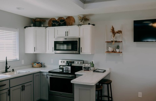 Trenton House | The Honeymoon Hideaway