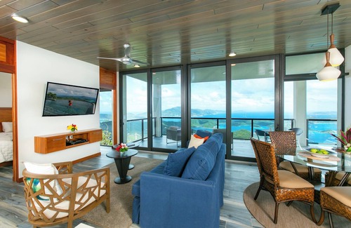 Estate Carolina Villa | The Honeymoon Suite with Private Hot Tub