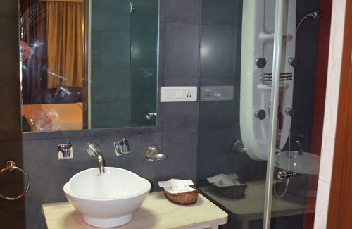 Vasanth Nagar Hotel | The Horizon Comforts