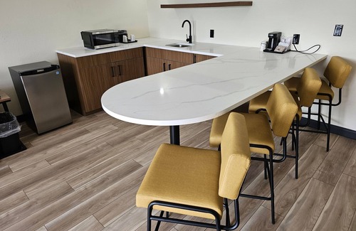 Watkins Glen Hotel | The Hotel Laurel at Seneca