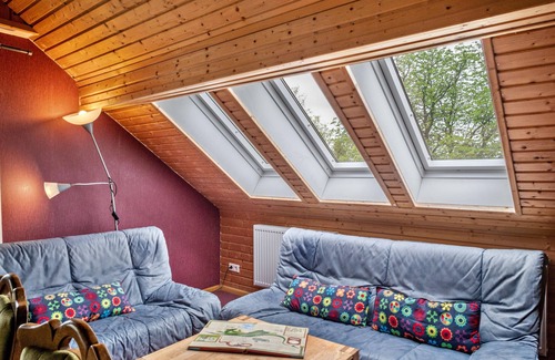 Groß Grabow House | "The House by the Pond" for 20 people, with Garden, Wi-Fi & Pond