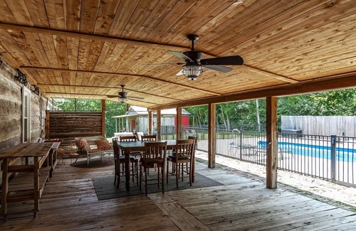 Gallatin Cabin | The House of Grace| Private Pool | Lakeview