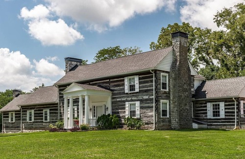 Gallatin Cabin | The House of Grace| Private Pool | Lakeview