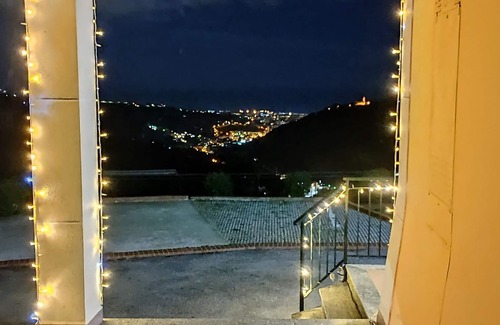 Leivi Apartment | The House with the Porch- between Portofino and the 5 Terre