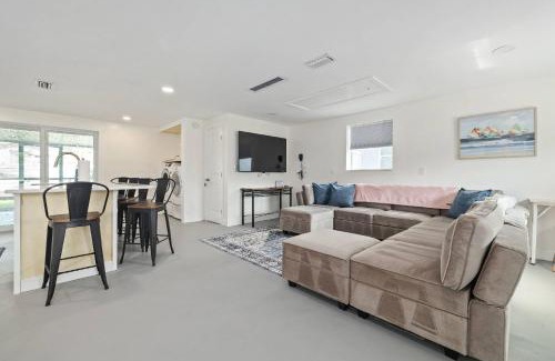 Hudson Beach Estates House | The Hudson Hideout