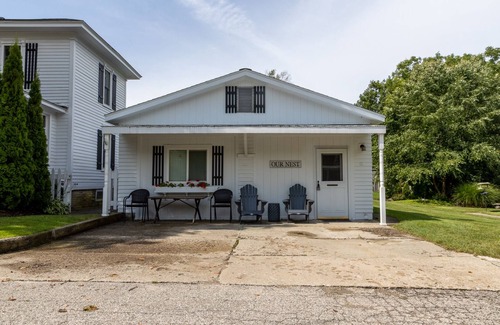 Pentwater House | The Hummingbird House