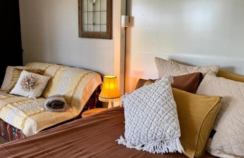 Rossglen House | The Hut at Rossglen-Camden Haven