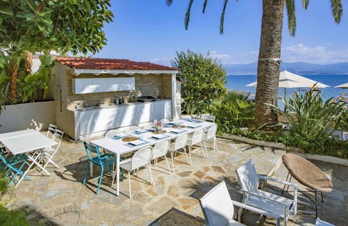 Ajaccio House | The ideal waterfront vacation home in Ajaccio