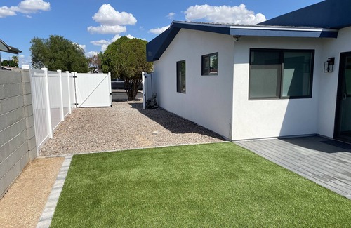 East Mesa House | The Igloo - 55+ Friendly Private Home in Quiet Neighborhood!