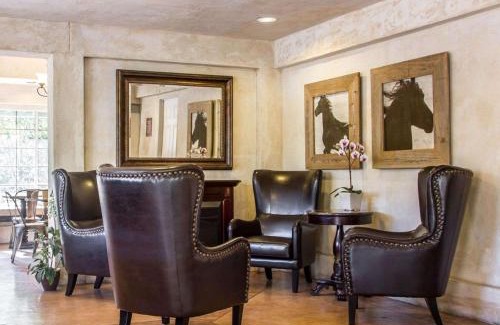 Willits Hotel | The Inn at Baechtel Creek