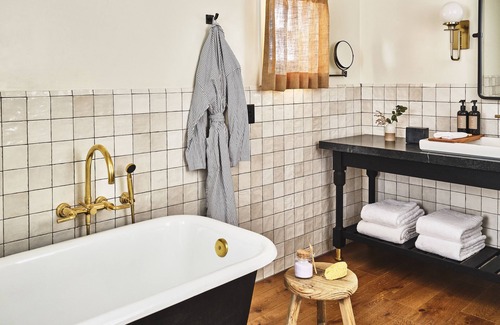 Los Olivos Hotel | The Inn at Mattei's Tavern, Auberge Collection