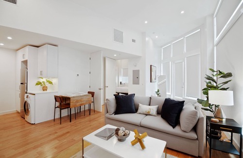 Cannonborough Elliotborough Apartment | The Iris Charleston