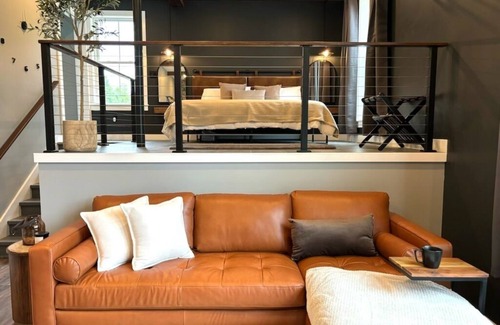 Franklin Springs Apartment | The Iron Loft offers privacy, elegance and a combination of old and new nuances