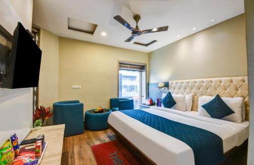Paharganj Hotel | The IVY Grand Hotel - 5 Minutes from Connaught Place and New Delhi Railway Station With Free Secured Parking