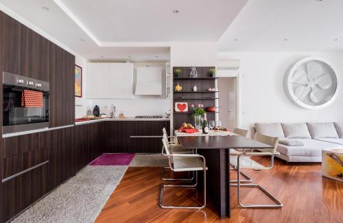 Historic Center Apartment | The Jasmine Terrace Retreat