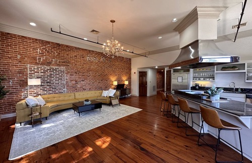 Downtown Apartment | The Jefferson - Downtown Lafayette