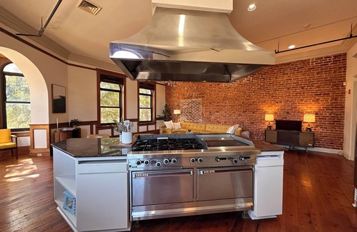 Downtown Apartment | The Jefferson - Downtown Lafayette