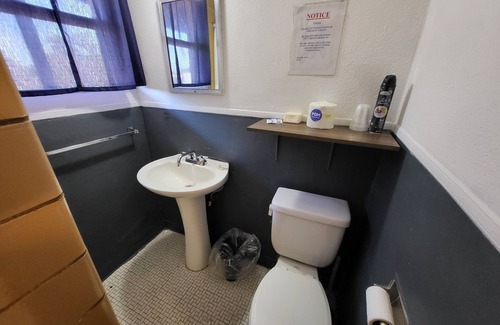 Buchanan Dam Cabin | The Jesse James Suite At the HCL