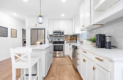 Landon Branch House | The JOY House in Waco, TX! "Charming 1934 Cottage"