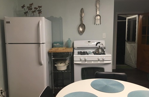 Mendon House | The Julia Vintage Cottage at Victorian Woods