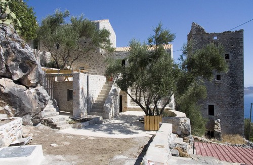 East Mani House | THE KATOI in Mani