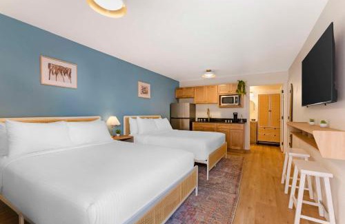 Tucson Hotel | The Kennedy Tucson, SureStay Collection by Best Western