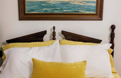 Cameron Apartment | The Keuka @ The Village Tavern Inn Located in Hammondsport, NY