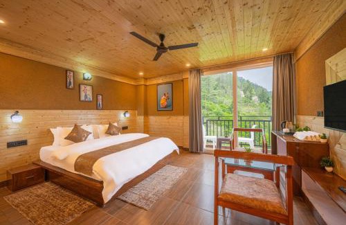 Fagu Hotel | The Kufri Castle I Property of the year I Family Accomodation I Peacefull Area I Sky Bonfire I Kufri by Exotic Stays